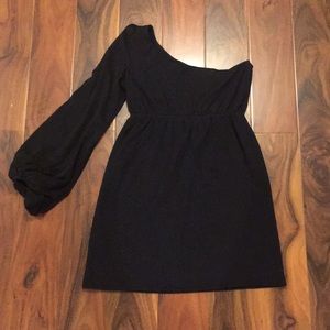One shoulder dress